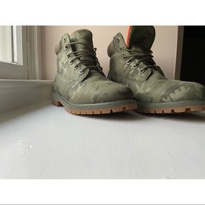 Camo Timberland Boots NWOT